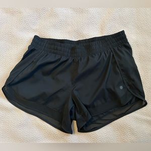 NWOT Athleta Mesh Racer Run Shorts size L